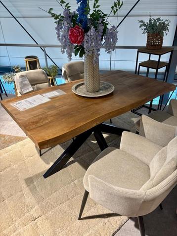 Mangotafel boomstam blad 160 cm met spinpoot beschikbaar voor biedingen