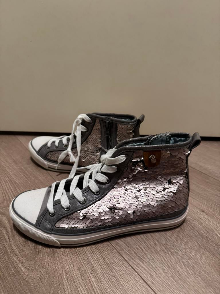 Nieuwe lichtroze glimmende gympen/sneakers, Kleding | Dames, Schoenen, Ophalen of Verzenden, Zo goed als nieuw, Roze, Sneakers of Gympen