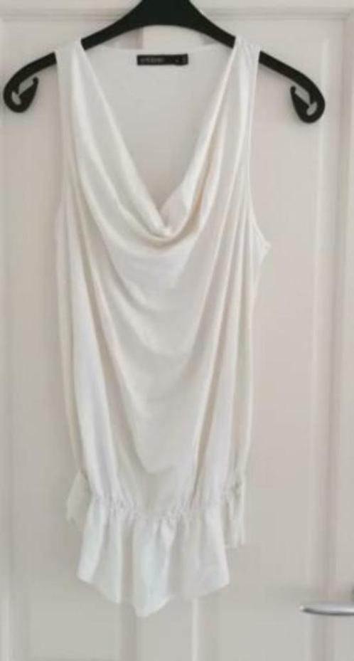 Supertrash top / tuniek in ecru bijzonder materiaal M 34959, Kleding | Dames, Tops, Zo goed als nieuw, Maat 38/40 (M), Wit, Zonder mouw