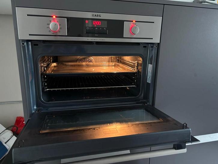 AEG Micromat Combi Oven km4400001m, Witgoed en Apparatuur, Ovens, Gebruikt, Inbouw, Oven met grill, 45 tot 60 cm, Hete lucht, Draaiplateau
