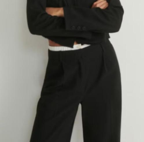 Zeer mooie zwarte broek met witte bovenkant van Reserved L, Kleding | Dames, Broeken en Pantalons, Zo goed als nieuw, Maat 38/40 (M)