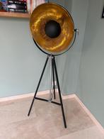 Industriële driepoot lamp zwart/goud - 156cm hoog, Huis en Inrichting, Ophalen, Zo goed als nieuw, Metaal, 150 tot 200 cm