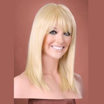 Luxe pruik halflang lichtblond haar model Missy beschikbaar voor biedingen