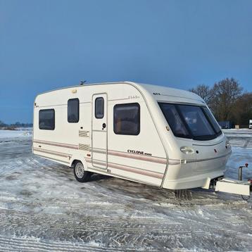 Elddis Cyclone 500, Voortent, Bovag 2025, Enkele bedden