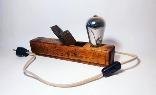 Unieke vintage schaaf lamp, Huis en Inrichting, Lampen | Tafellampen, Zo goed als nieuw, Minder dan 50 cm, Ophalen of Verzenden