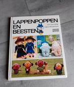 Lappenpoppen en Beesten Boek, Boeken, Hobby en Vrije tijd, Ophalen of Verzenden, Gelezen, Poppen maken, Geschikt voor kinderen
