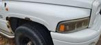 Gezocht spatbord dodge ram 1500 l+r 94 /2001, Auto-onderdelen, Ophalen of Verzenden, Overige automerken, Spatbord
