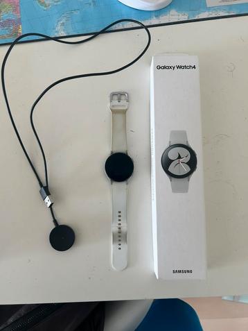 Samsung galaxy watch 4 40mm beschikbaar voor biedingen