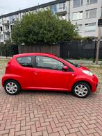 Peugeot 107 1.0 12V 3DR 2010 Rood, Voorwielaandrijving, 4 stoelen, 68 pk, Origineel Nederlands
