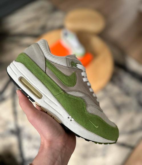 Air Max 1 Chlorophyll 42.5 EU 9.0 US 8.0 UK, Kleding | Heren, Schoenen, Gedragen, Sneakers of Gympen, Overige kleuren, Ophalen of Verzenden