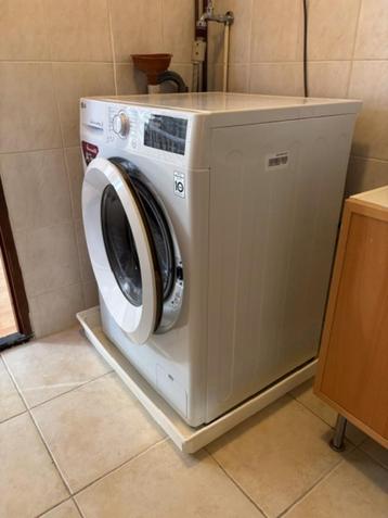 Wasmachine (LG Inverter) (slechts 2 jaar oud!) beschikbaar voor biedingen