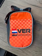 Max Verstappen Schoudertas + Oordopjes, Sieraden, Tassen en Uiterlijk, Ophalen of Verzenden, Zo goed als nieuw, Oranje, Schoudertasje