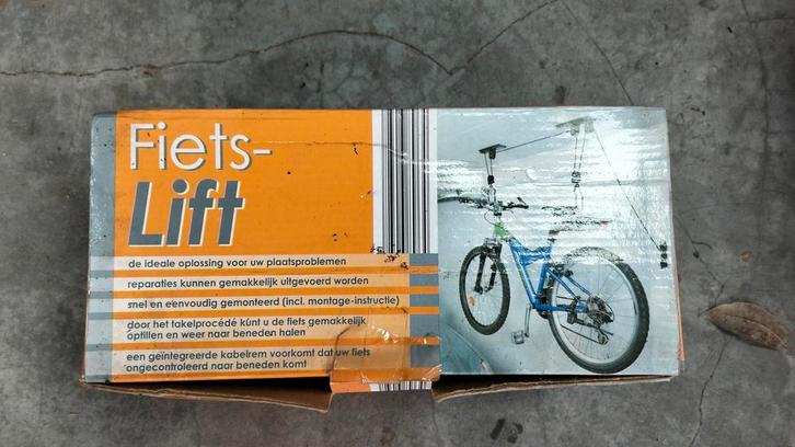 Fietslift - Ideaal voor kleine ruimtes!, Fietsen en Brommers, Fietsaccessoires | Fietsgereedschap, Gebruikt, Overig gereedschap