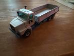 Siku Volvo F10 Neus Bakwagen, Hobby en Vrije tijd, Modelauto's | 1:50, Ophalen of Verzenden, Gebruikt, Bus of Vrachtwagen, SIKU