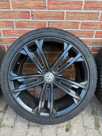 Originele VW Sevilla Velgen Golf 5 6 7 18” 225/40 R18 inch R beschikbaar voor biedingen