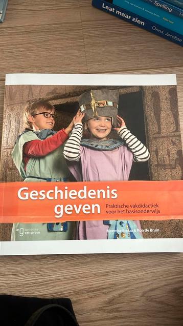 Meereke Bosua - Geschiedenis geven beschikbaar voor biedingen
