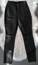 Black Faux Leather Pants Zwarte Nep Leren Broek, Verzenden, Zo goed als nieuw, Maat 36 (S), Zwart