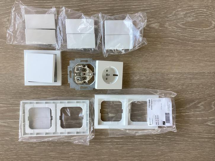 Electra /Busch&Jaeger schakelmateriaal wit, Doe-het-zelf en Verbouw, Elektra en Kabels, Nieuw, Schakelaar, Ophalen