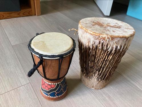 2 verschillende kinder Djembe’s, Muziek en Instrumenten, Percussie, Gebruikt, Ophalen