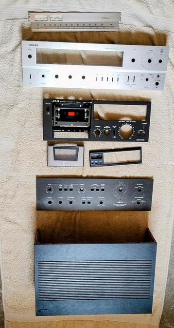 Faceplates en houten kap. In 1 koop  beschikbaar voor biedingen