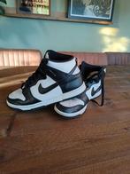Nike dunk High panda maat 45, Ophalen of Verzenden, Zo goed als nieuw, Zwart