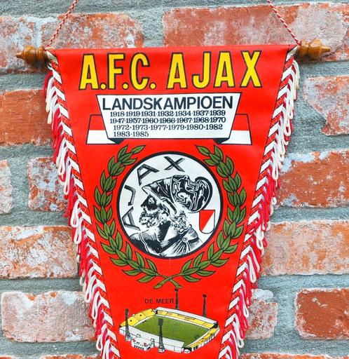 Ajax Amsterdam afc 1985 prachtige vintage vaan vaantje, Verzamelen, Sportartikelen en Voetbal, Zo goed als nieuw, Vaantje of Sjaal