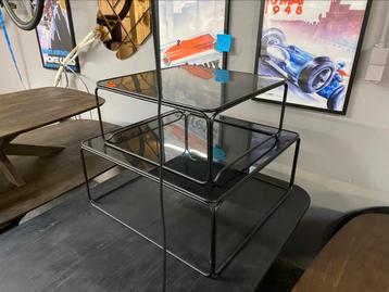 Bijzettafel set afgeronde smoke glas metaal 90x90 & 60x60 beschikbaar voor biedingen