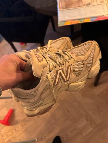 New Balance 2002R - Maat 40 - Beige beschikbaar voor biedingen
