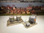 Brandstofdepot N spoor trein 1:160, Overige merken, Gebruikt, Gelijkstroom of Wisselstroom, Brug, Tunnel of Gebouw