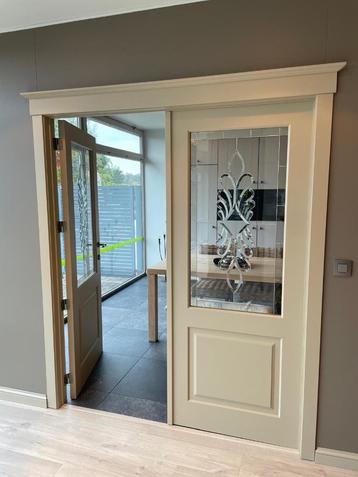 Binnendeur beschikbaar voor biedingen