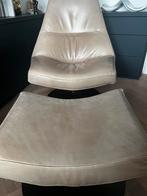 ORSON fauteuil, draaibaar, met hocker, kleur Beige Zand, Huis en Inrichting, Fauteuils, Gebruikt, Leer, Ophalen of Verzenden, Modern, strak