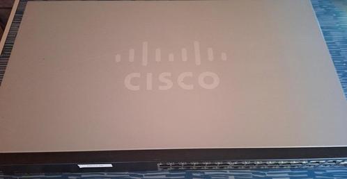 Cisco SG300-28 28-Port Gigabit Managed Switch, Computers en Software, Netwerk switches, Gebruikt, Ophalen of Verzenden