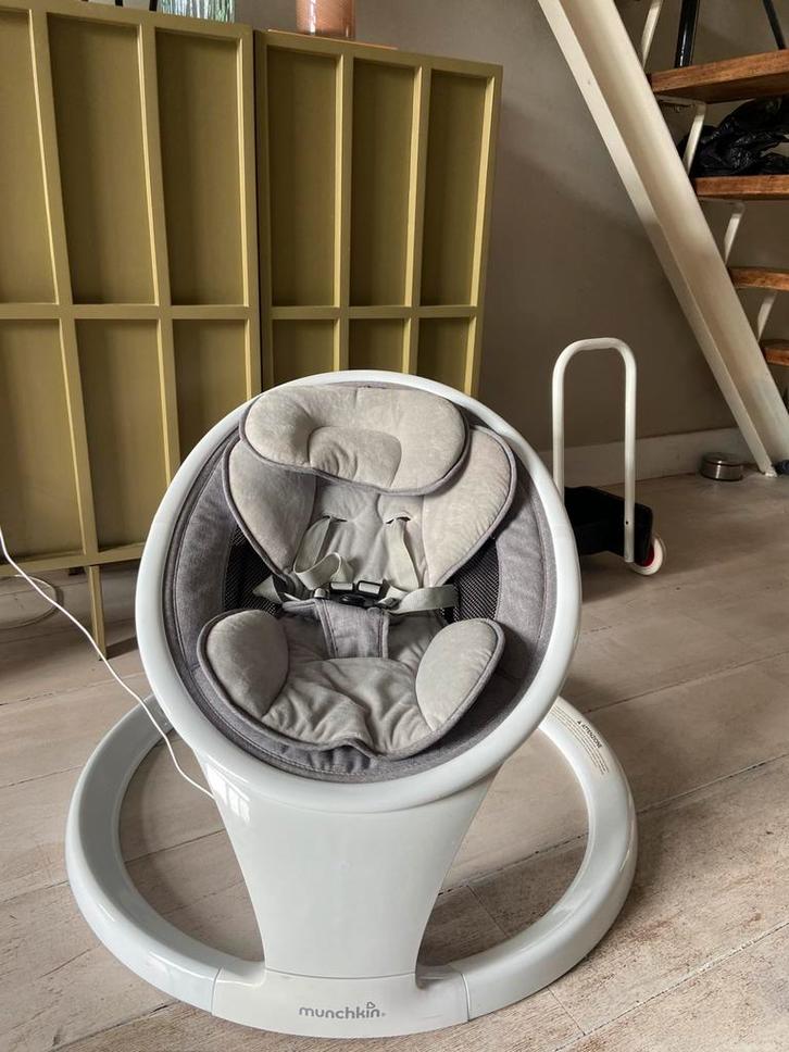 Munchkin wipstoel elektrisch, Kinderen en Baby's, Wipstoeltjes, Zo goed als nieuw, Overige merken, Ophalen