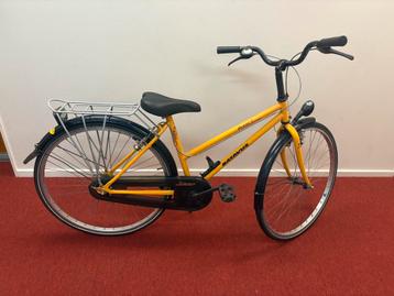 Stevige Batavus Beagle gele fiets - 26 inch beschikbaar voor biedingen