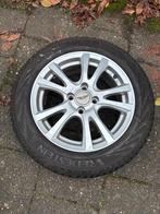 Mooi setje winterwielen toyota yaris en meer, Auto-onderdelen, Banden en Velgen, Gebruikt, 15 inch, 175 mm, Banden en Velgen