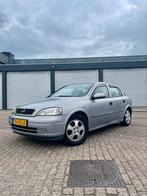 Opel Astra 1.6 / 2000 / AIRCO / LEER / STOELVERW / TREKHAAK!, Euro 5, Stoelverwarming, Zwart, 4 cilinders