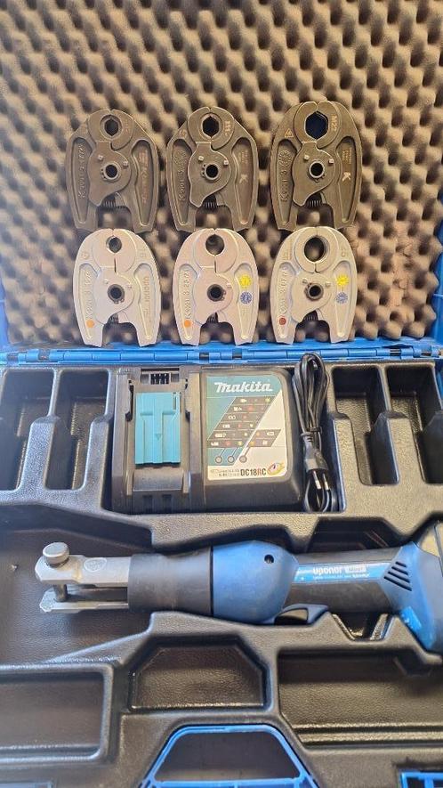 Uponor mini 2 accu perstang met 3x M en 3x U bekken 6 bekken, Auto diversen, Autogereedschap, Zo goed als nieuw, Ophalen of Verzenden