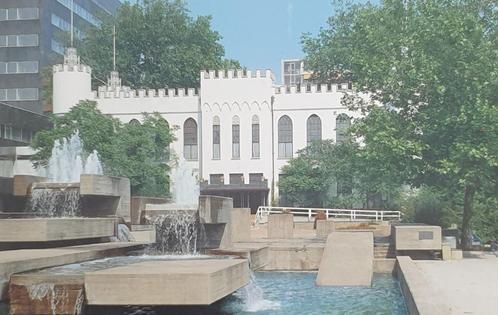 Ansichtkaart stadhuis Tilburg kaart (121), Verzamelen, Ansichtkaarten | Nederland, Gelopen, Noord-Brabant, 1980 tot heden, Ophalen of Verzenden