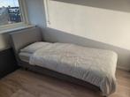 Boxspring 90x200 Amper gebruikt, Huis en Inrichting, Slaapkamer | Slaapbanken, Ophalen, Zo goed als nieuw, Eenpersoons, 90 cm