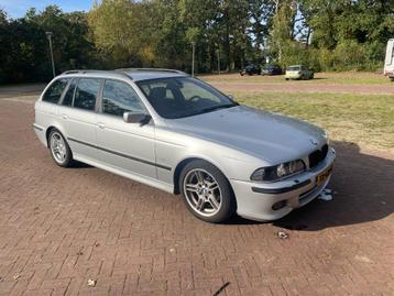 BMW 5-Serie 2.5 I 525 Touring AUT 2002 Grijs beschikbaar voor biedingen
