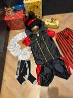 Pietenpak 104 rood goud zwart luxe verlours set sinterklaas, Diversen, Sinterklaas, Ophalen of Verzenden, Zo goed als nieuw