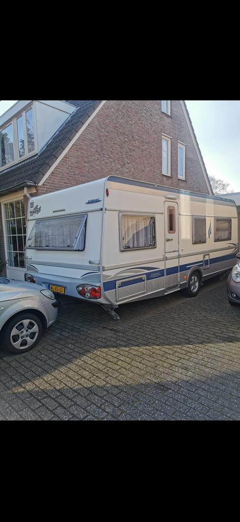 Caravan fendt 560 topas SG, Caravans en Kamperen, Caravans, Particulier, tot en met 4, Rondzit, Fendt, 2 aparte bedden, Mover