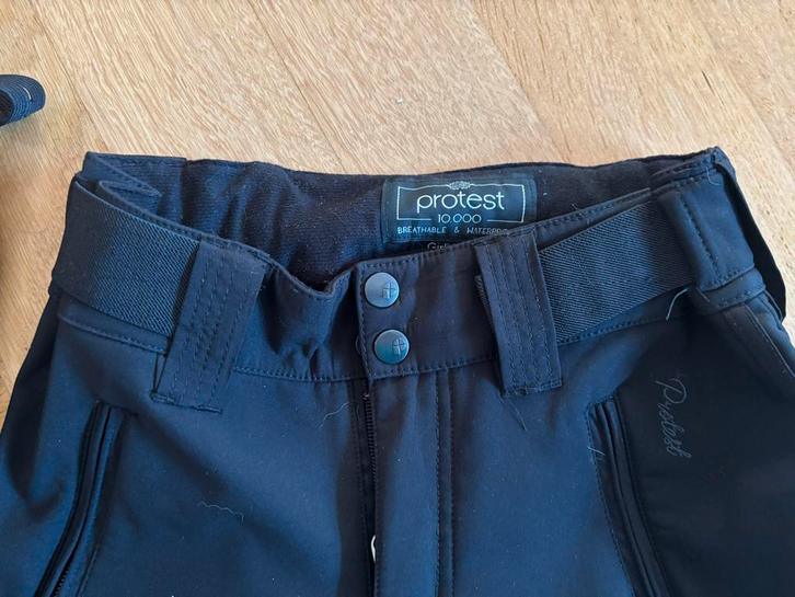 Ski outfit Meisje, Sport en Fitness, Skiën en Langlaufen, Gebruikt, Kleding, Skiën, Protest, 100 tot 140 cm, Ophalen