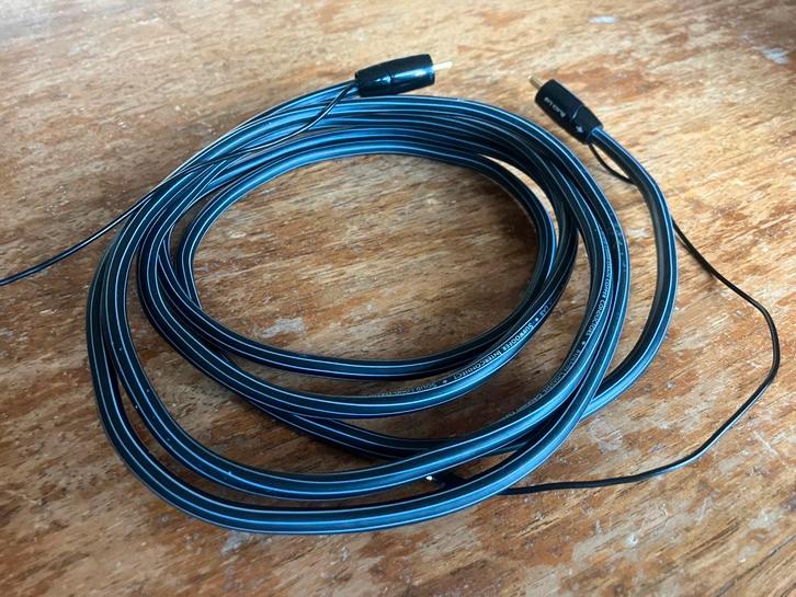 AudioQuest Black Lab Subwoofer interconnect 2m - 200cm, Audio, Tv en Foto, Audiokabels en Televisiekabels, Gebruikt, Interlink-kabel