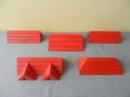 Lego daken met rode dakpannen (set 4), Kinderen en Baby's, Speelgoed | Duplo en Lego, Gebruikt, Ophalen of Verzenden
