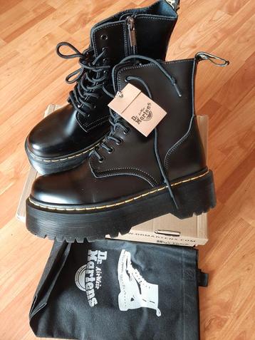 Dr. Martens Jadon Platform Boots - Nieuw! beschikbaar voor biedingen