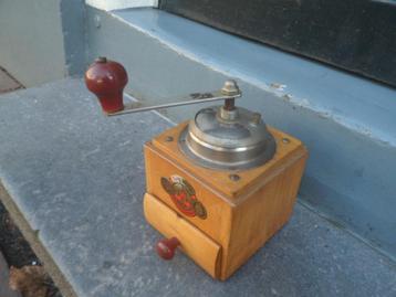 Houten BFK koffiemolen tafelkoffiemolen schootkoffiemolen beschikbaar voor biedingen