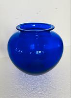 KPC De Bazel Leerdam glazen vaas in kobalt blauw