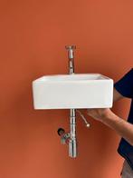 Wastafel met kraan 33x29,5cm, Doe-het-zelf en Verbouw, Sanitair, Ophalen, Wastafel