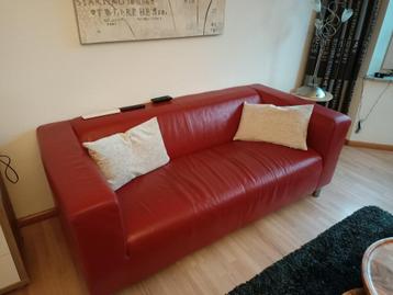 gratis rood leren bankstel beschikbaar voor biedingen